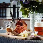 A Restaurace Feldsberg Valtice