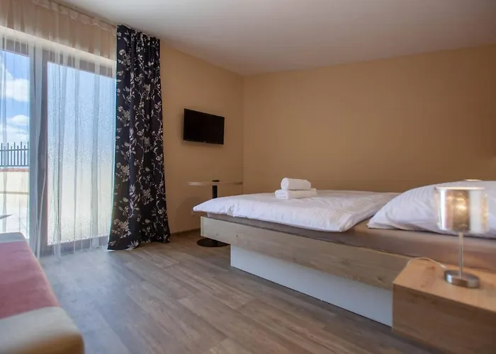 A Restaurace Feldsberg 3*